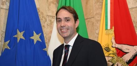 Assessore Sammartino giura all’Ars: “Ripartiamo dalle emergenze e dalle riforme” Assessore Sammartino giura all’Ars: “Ripartiamo dalle emergenze e dalle riforme”