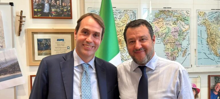 Sammartino torna e apre allo “Schifani bis” ma lo sa anche lui che Salvini ha altri piani Sammartino torna e apre allo “Schifani bis” ma lo sa anche lui che Salvini ha altri piani