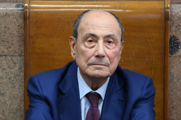 Schifani: “Mai parlato con De Luca di un suo ingresso in maggioranza. Non è all’ordine del giorno…”