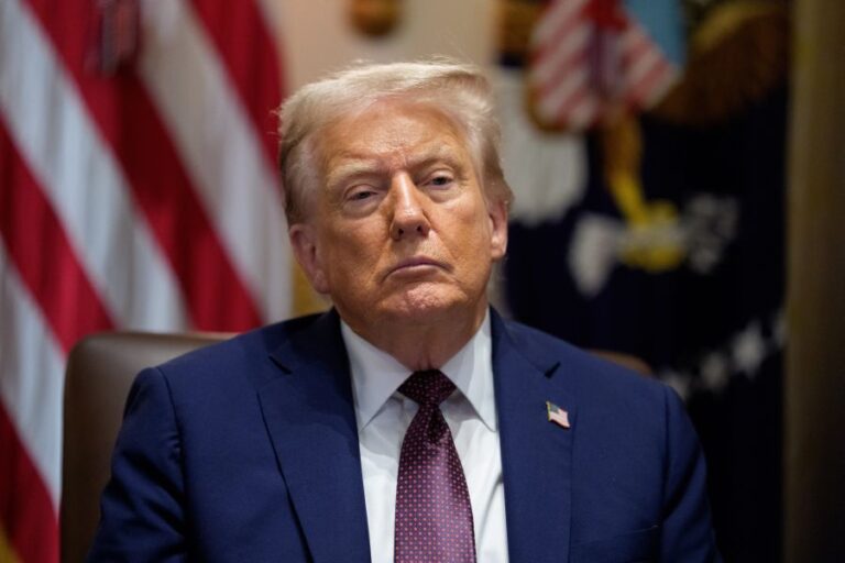 Trump dispiega la guardia nazionale a Portland: “Autorizzo l’uso della forza”