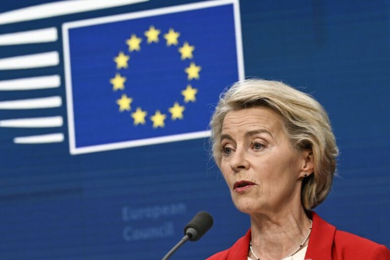 Nuovo pacchetto sanzioni Ue alla Russia, Von der Leyen: “Continueremo”