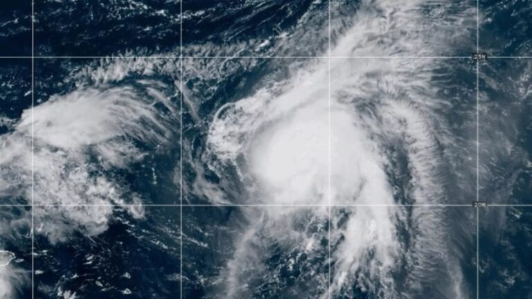 Caraibi, la tempesta Imelda potrebbe trasformarsi in un uragano