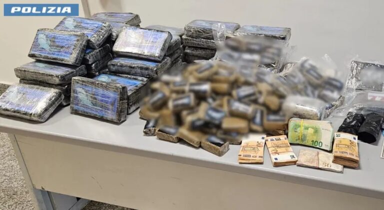 70 kg di droga nascosti nel box condominiale, 30enne in manette a Roma