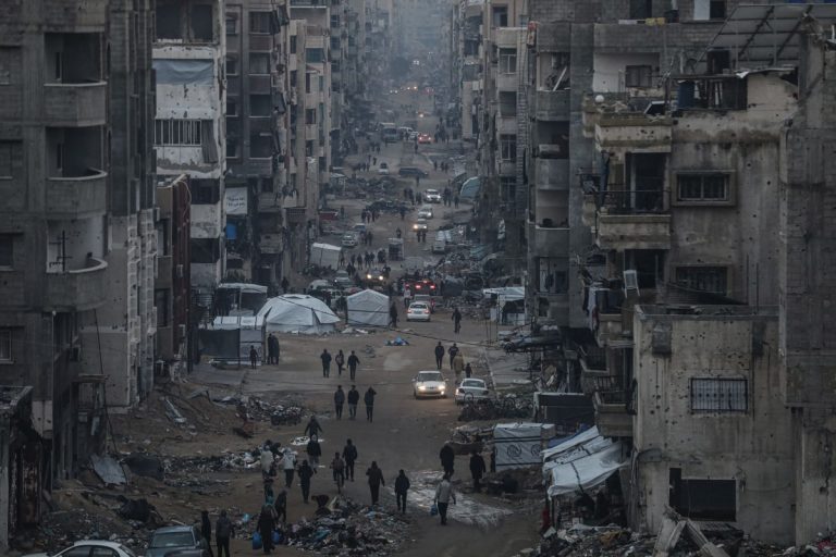 Israele ordina l’evacuazione di Gaza City. Ok all’accordo di Trump