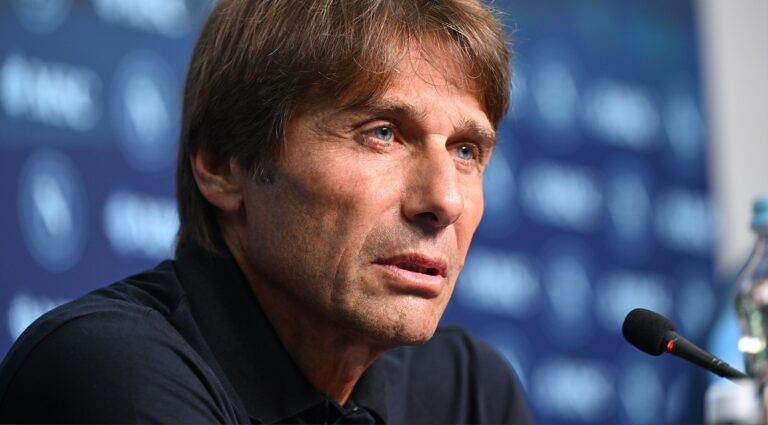 Conte: “Col Benfica servirà un Napoli intenso e tosto”