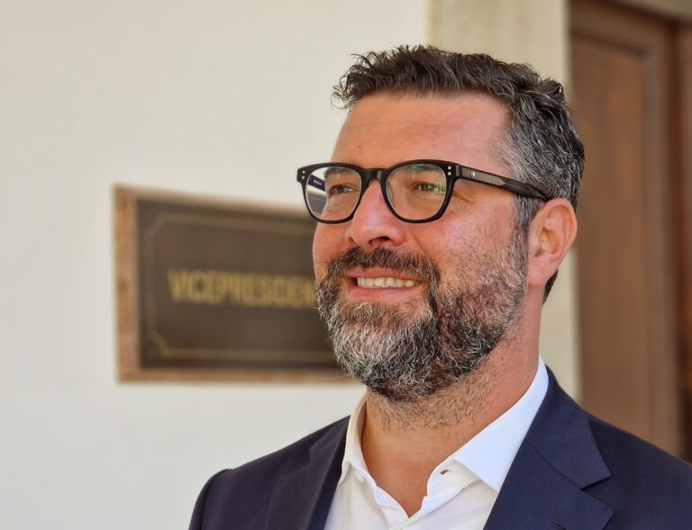De Luca (M5S): “La verità sul Ccpm Taormina inizia a emergere. Faraoni ha ammesso lo sbaglio”