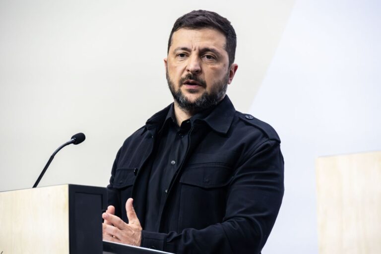 Ucraina, Zelensky: “Budapest non è la sede migliore per l’incontro”
