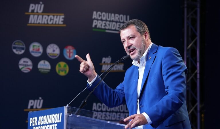 Salvini: “Dire grazie a Trump, ora nessuno faccia saltare l’accordo”