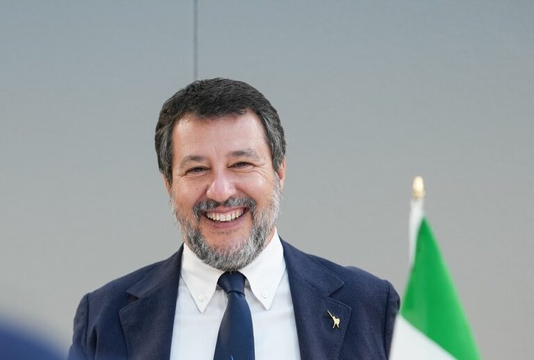 Salvini: “Arriva la rottamazione definitiva delle cartelle fino al 31 dicembre 2023”
