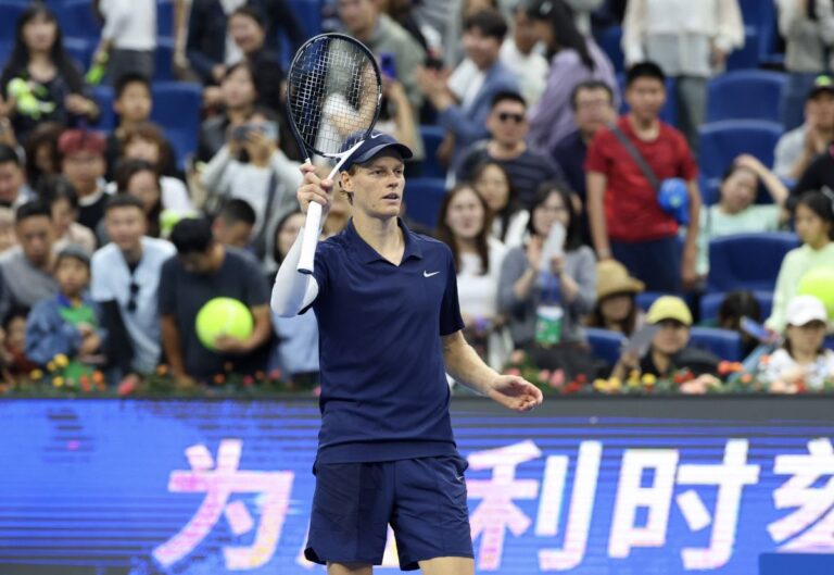 Jannik Sinner batte Tien in due set e trionfa a Pechino, è il terzo titolo del 2025