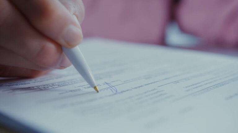 Contratti pirata, l’allarme di Confcommercio