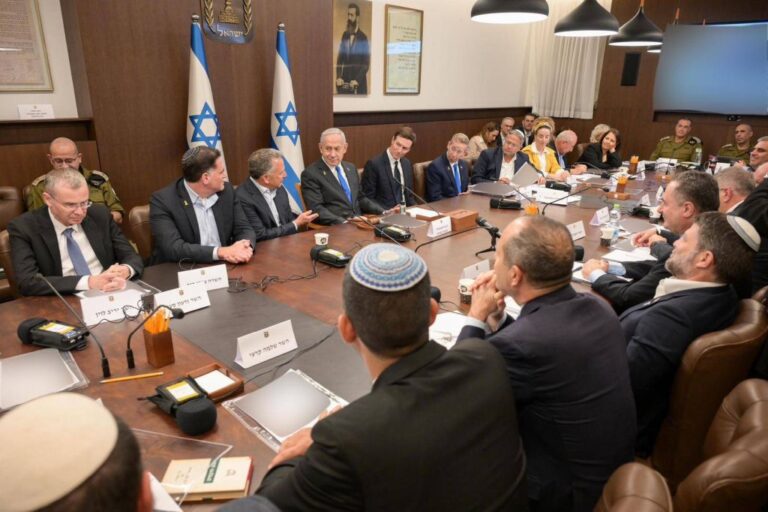 Il Governo di Israele approva l’accordo, a Gaza è in vigore il cessate il fuoco