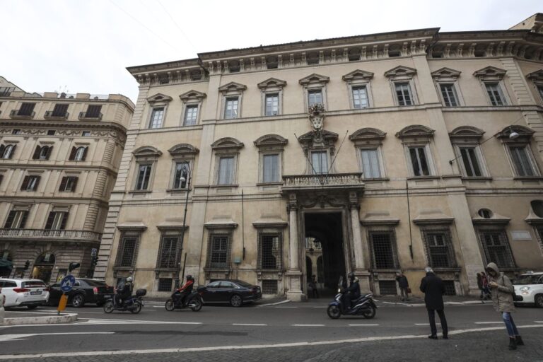 Manovra, Abi approva il contributo straordinario al Bilancio dello Stato