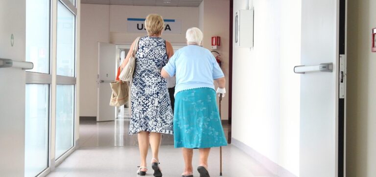 Assalto finale all’ospedale di Taormina: sindaci D32 non pervenuti, il silenzio colpisce molto più dei tagli