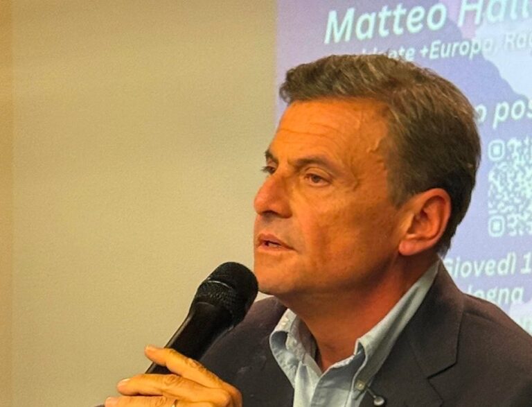 Calenda: “Usa vuole asservire Ucraina”