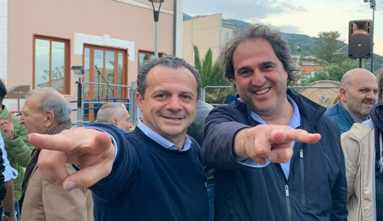 Micalizzi sfiduciato, ad Alì Terme cade uno dei sindaci di De Luca