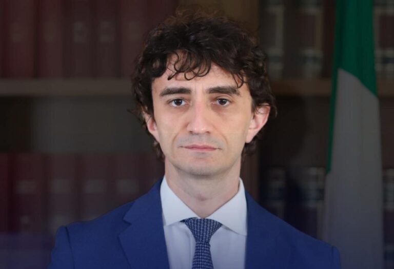 Bignami “Consiglieri del Colle contro Meloni?”. Il Quirinale: “Ennesimo attacco che sconfina nel ridicolo”