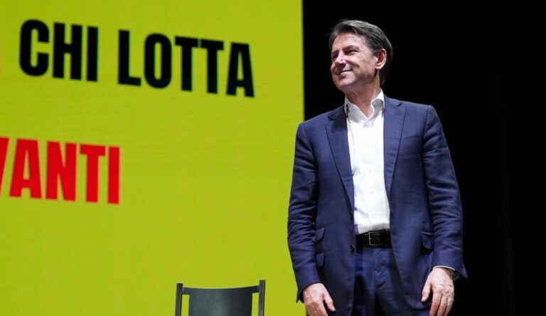 Conte: “Reagiremo ai ritardi del governo sul PNRR. La salute è una priorità”