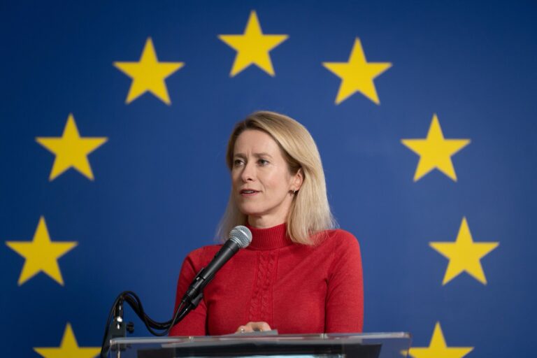 Stretta dell’Unione Europea sui visti ai cittadini russi