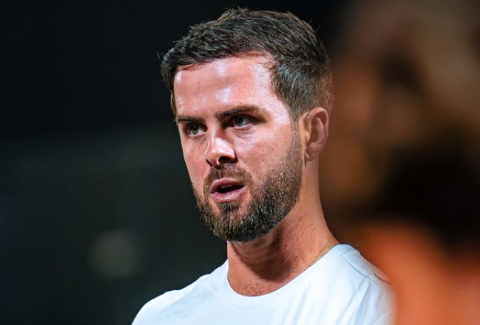 Pjanic dice basta: l’ex Juve ha deciso di ritirarsi