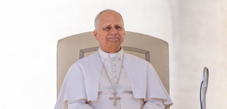 Papa Leone: “Serve impegno collettivo per lavoro stabile e dignitoso”
