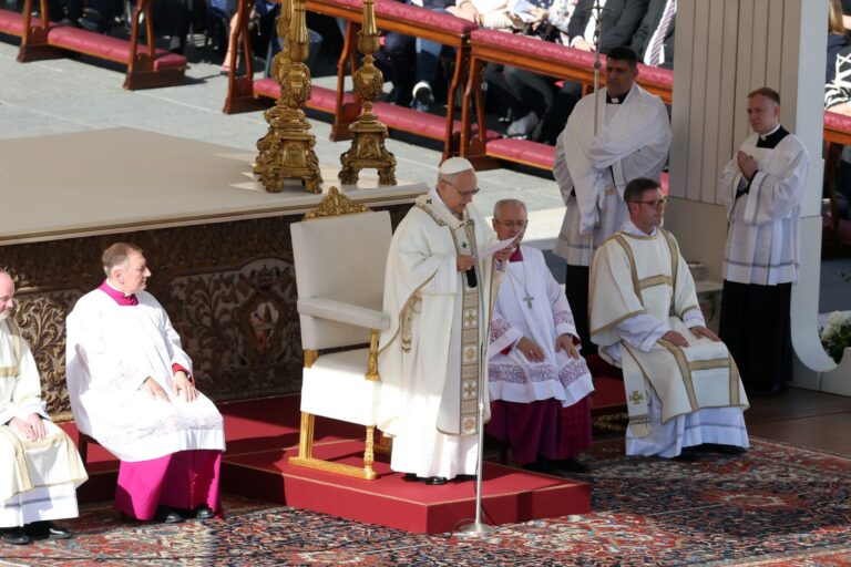 Papa Leone XIV: “L’umanità soffre per le ingiustizie e le guerre, dobbiamo costruire la fraternità”