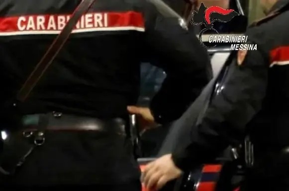 Tonnellate di rifiuti nel greto di un torrente a Messina, sequestrata una discarica abusiva