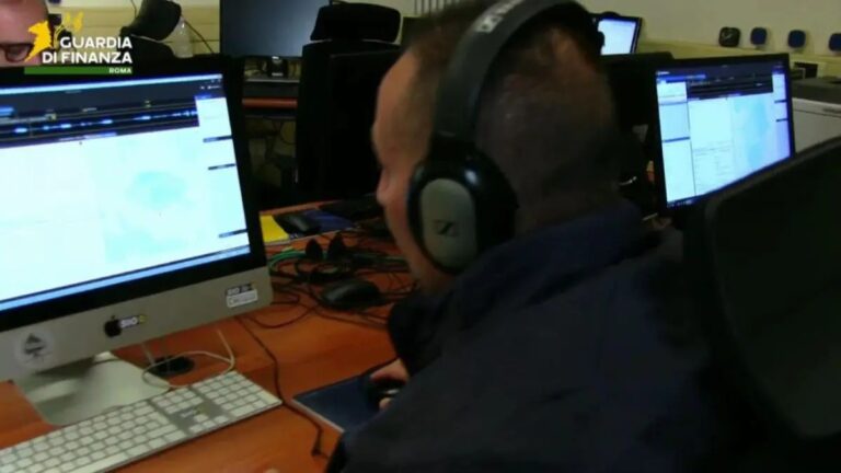 Droga, maxi-sequestro a Roma. Trovati 130 kg di cocaina, in 8 in manette