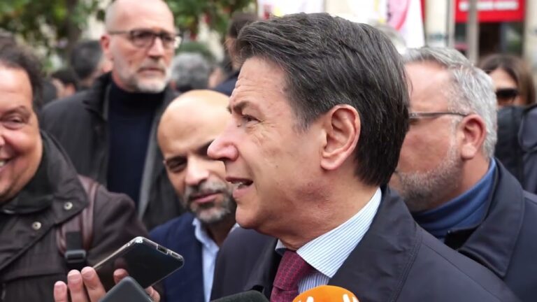 Conte: “Governo delle tasse non fa nulla”