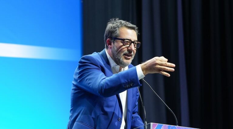 Salvini: “6 mesi di leva, una grande forma di educazione civica”
