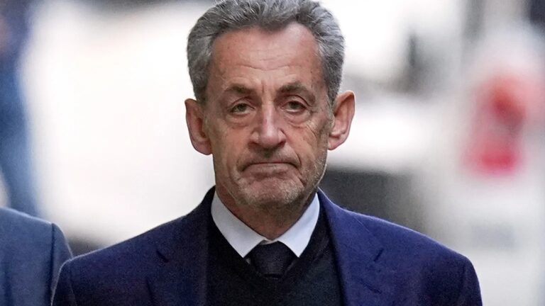 Francia, per Sarkozy si aprono le porte del carcere