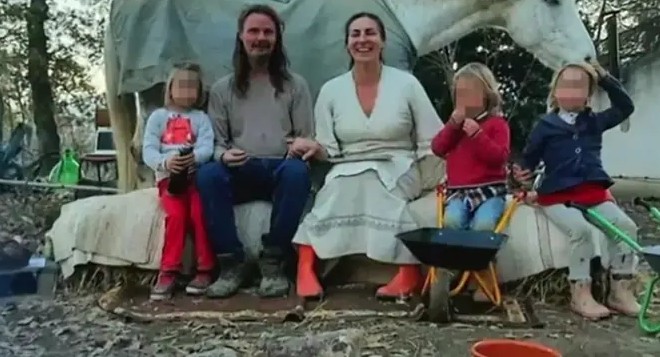 Bambini della Casa nel Bosco, il cuore oltre le norme: rimettere al centro l’amore familiare