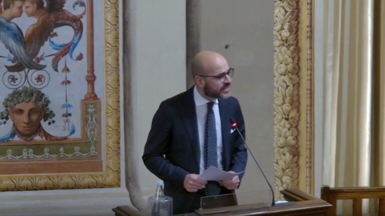 Ars, bufera sul “No” in Commissione alla norma-De Leo per l’istituzione del Garante per l’Infanzia: “Atto trattato come un fastidio”