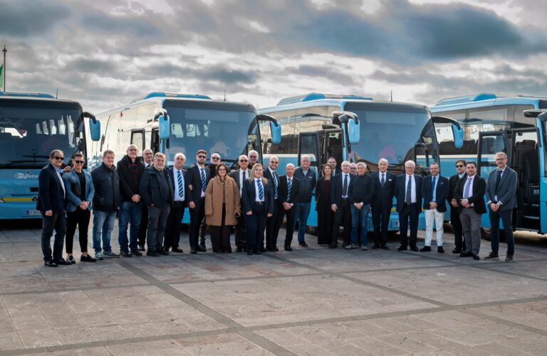 Interbus rinnova la flotta: ecco i nuovi pullman per il polo turistico di Taormina e Messina