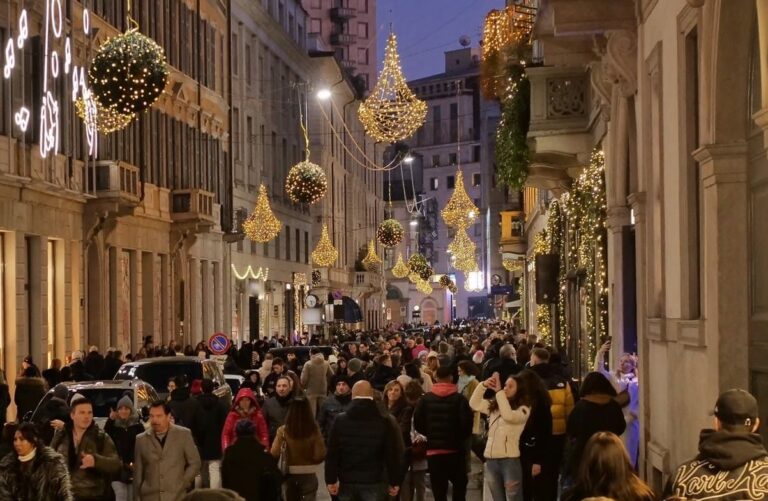 Gli italiani spenderanno 10 mld per i regali di Natale