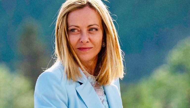 Meloni sente Machado: “Uscita di scena di Maduro apre una nuova pagina di speranza”