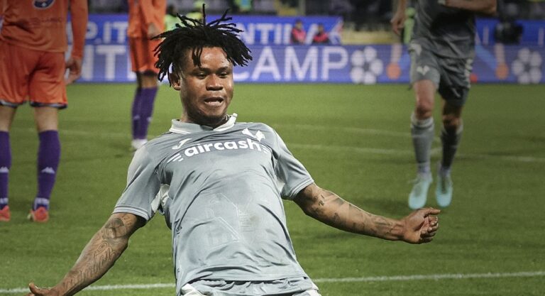 Sprofonda la Fiorentina, Orban regala i 3 punti al Verona nel recupero
