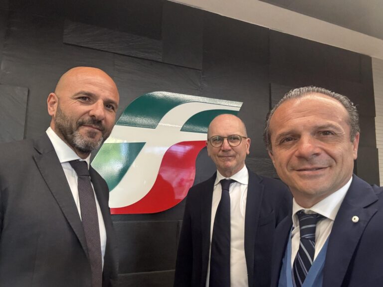 Scontro con FdI, Puccio a difesa di De Luca: “Smentitelo con le carte, lui dice la verità dei fatti”