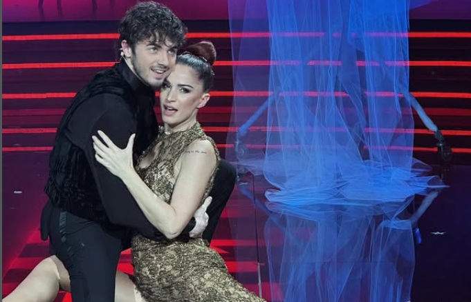 Andrea Delogu e Nikita Perotti vincono l’edizione 2025 di “Ballando con le stelle”