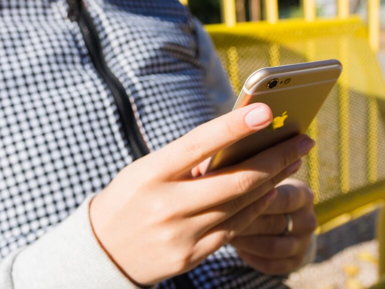 Apple, multa dell’Antitrust da oltre 98 mln per abuso di posizione dominante