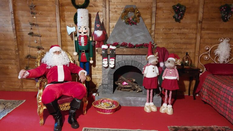 Letojanni accende la magia del Natale: boom di visitatori al Christmas Village