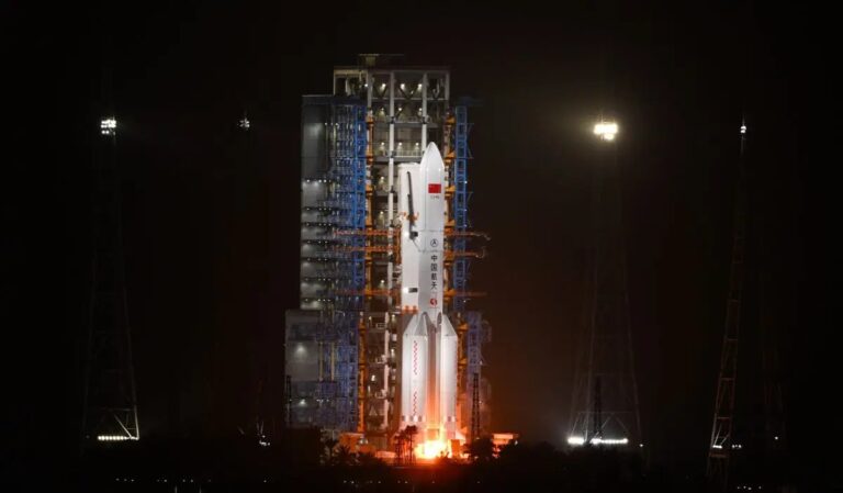 La Cina lancia il razzo Long March-12A Y1, secondo stadio in orbita