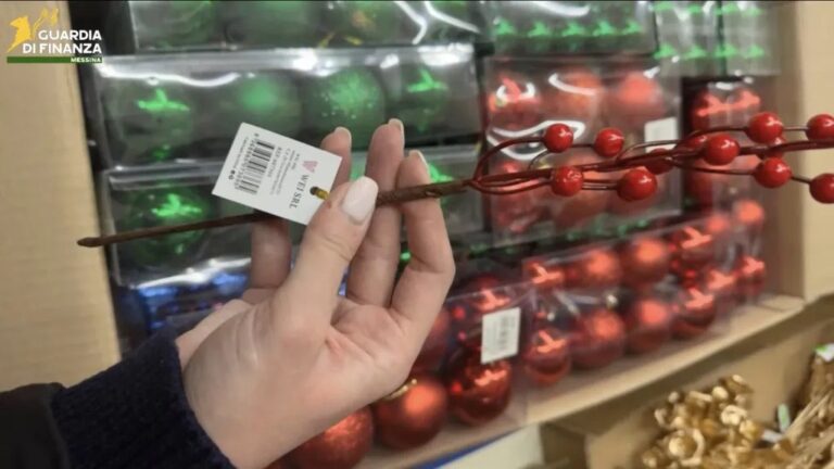 GdF Taormina sequestra oltre 13mila oggetti di Natale rischiosi per la salute