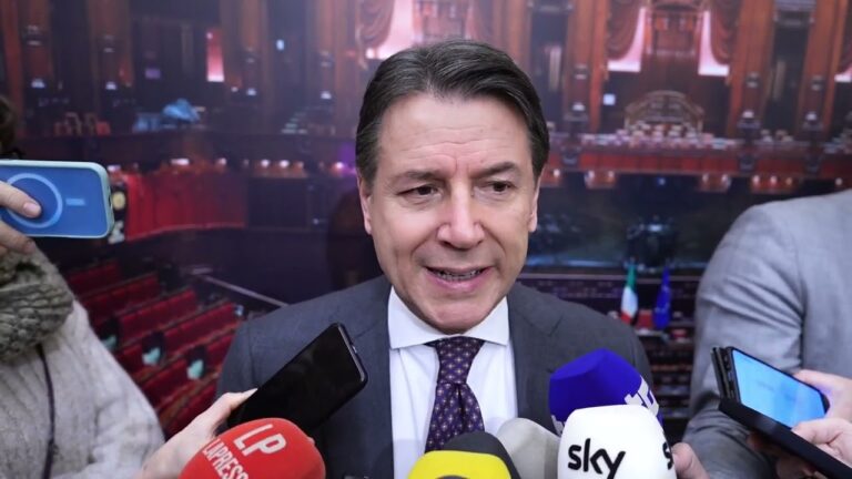 Conte: “Il governo italiano ha fallito”