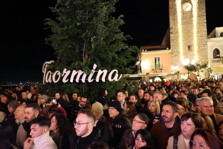 Capodanno in piazza a Taormina: l’organizzazione affidata a una ditta di Mascalucia