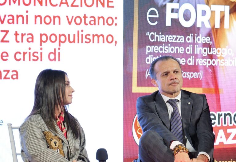 Il sindaco di Taormina a Caltagirone: “Si scrive una pagina di storia della Sicilia”