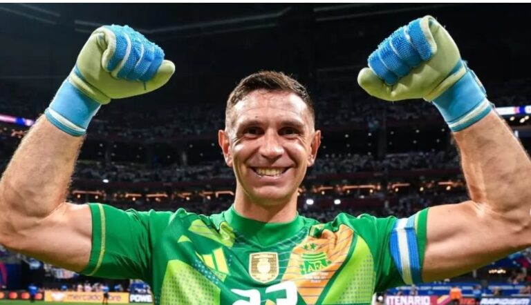 L’Inter pensa a Dibu Martinez per il dopo-Sommer