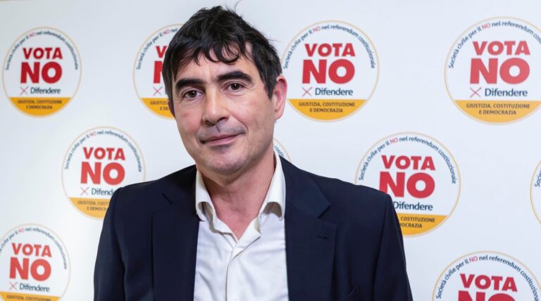 Fratoianni: “Meloni attacca la magistratura per delegittimarla”