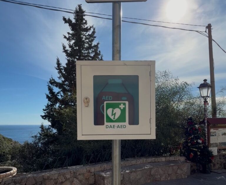 Taormina, “Salviamo il Nostro Cuore”: installati 7 defibrillatori in città Taormina, “Salviamo il Nostro Cuore”: installati 7 defibrillatori in città