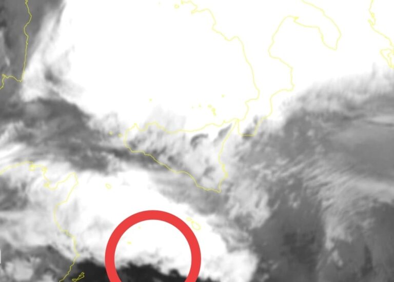 ULTIMA ORA TN24 – L’esperto: “Ciclone Harry ora tra Tunisia e Pantelleria, avanza lento verso la Sicilia”